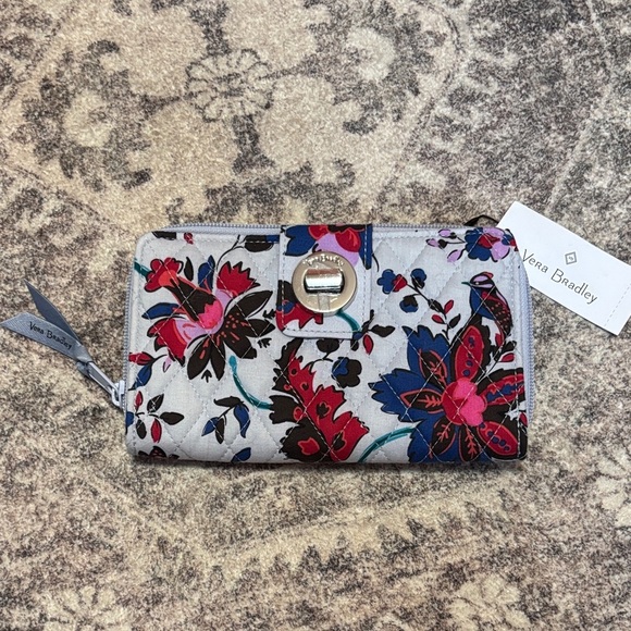 Vera Bradley Handbags - NWT Vera Bradley Wallet